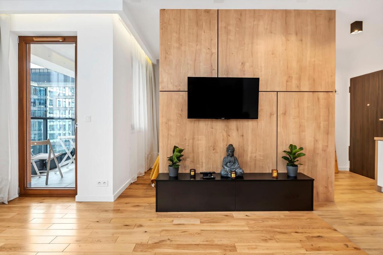 Modern Apartments With Access To The Pool Near Rondo Daszynskiego Station Warsawa Bagian luar foto