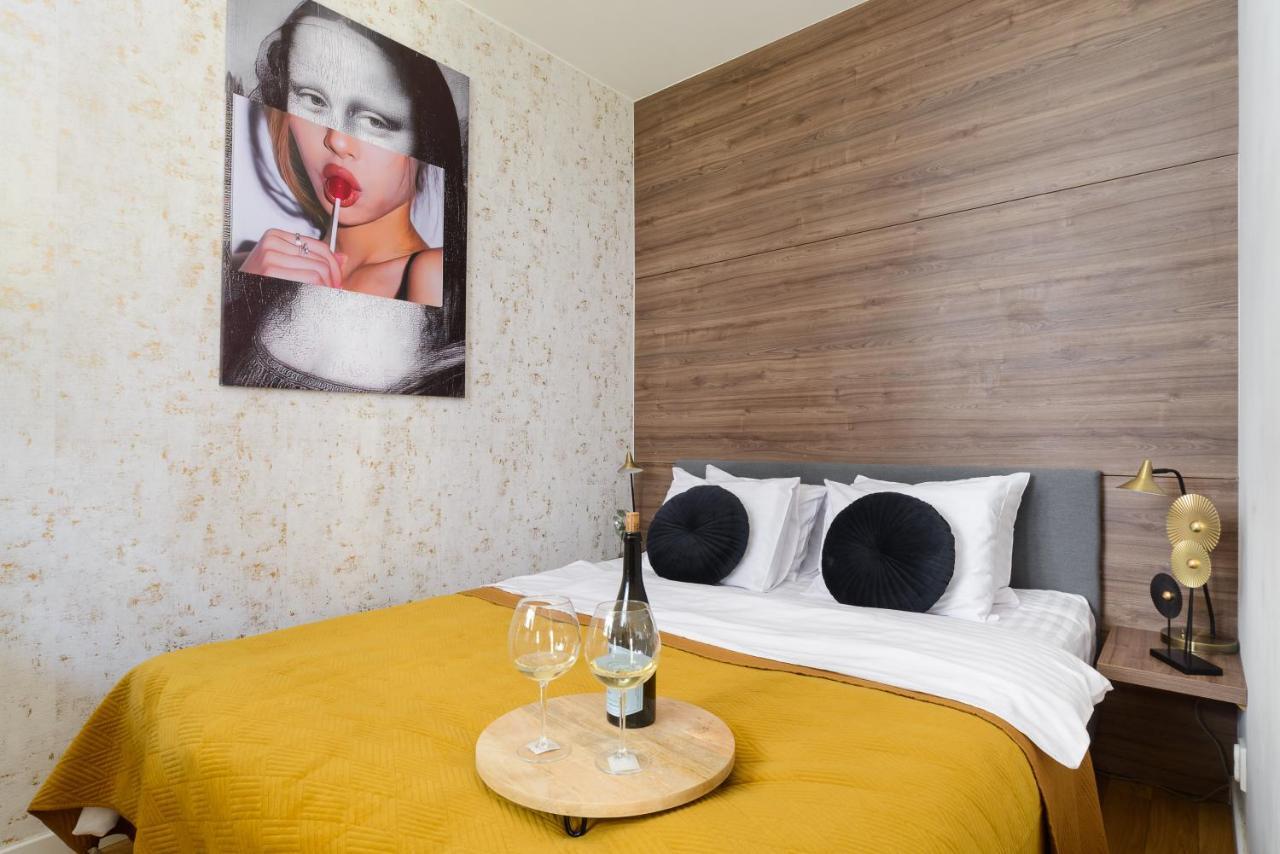 Modern Apartments With Access To The Pool Near Rondo Daszynskiego Station Warsawa Bagian luar foto