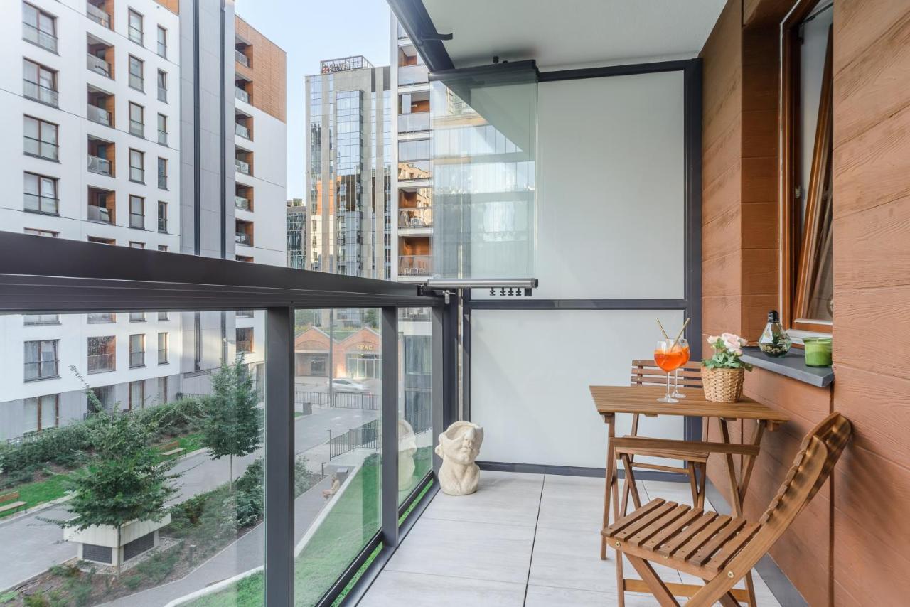 Modern Apartments With Access To The Pool Near Rondo Daszynskiego Station Warsawa Bagian luar foto