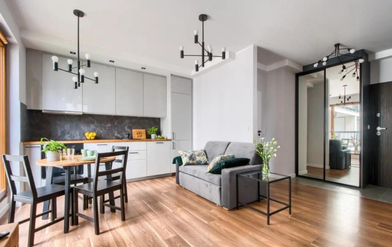 Modern Apartments With Access To The Pool Near Rondo Daszynskiego Station Warsawa Bagian luar foto