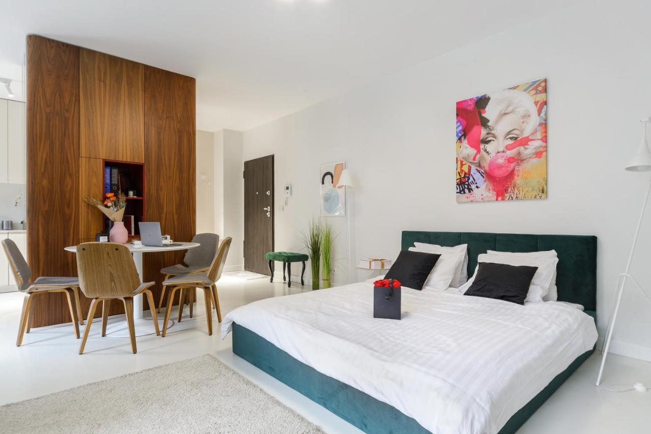 Modern Apartments With Access To The Pool Near Rondo Daszynskiego Station Warsawa Bagian luar foto