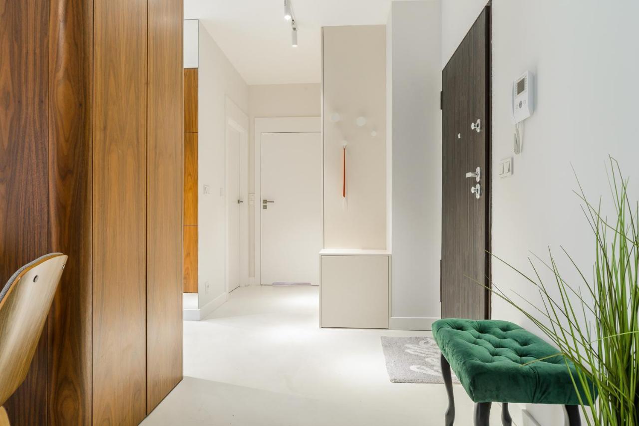 Modern Apartments With Access To The Pool Near Rondo Daszynskiego Station Warsawa Bagian luar foto